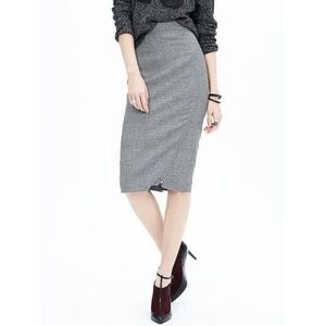 Grey pencil skirt with zipper